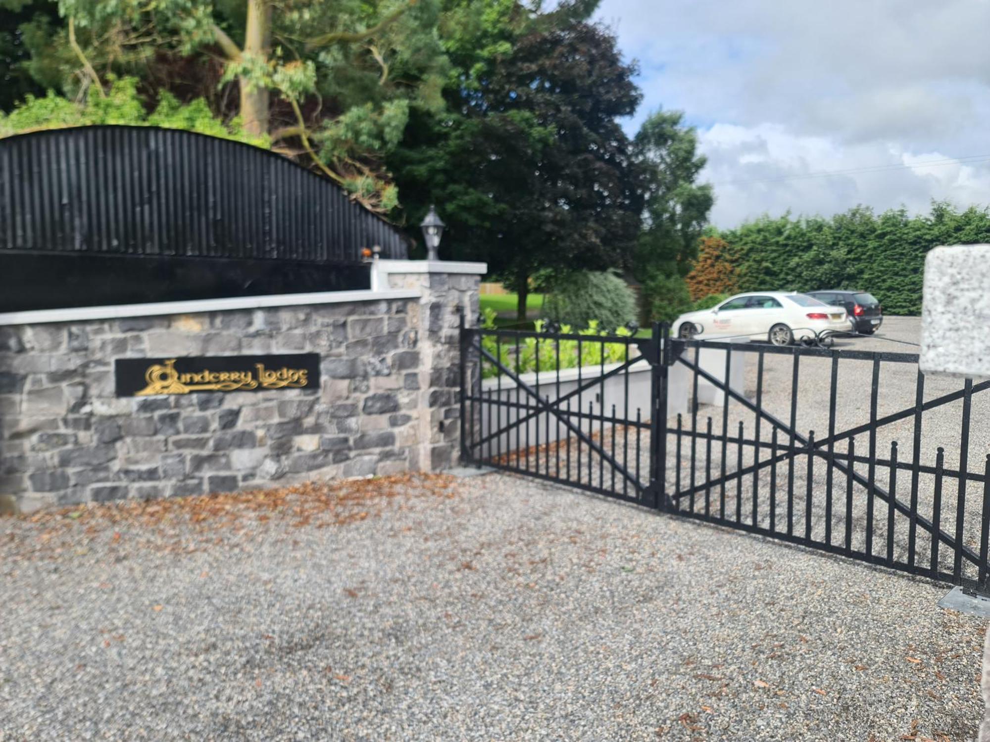 Dunderry Lodge Self Catering Family Lodges Navan Exterior photo